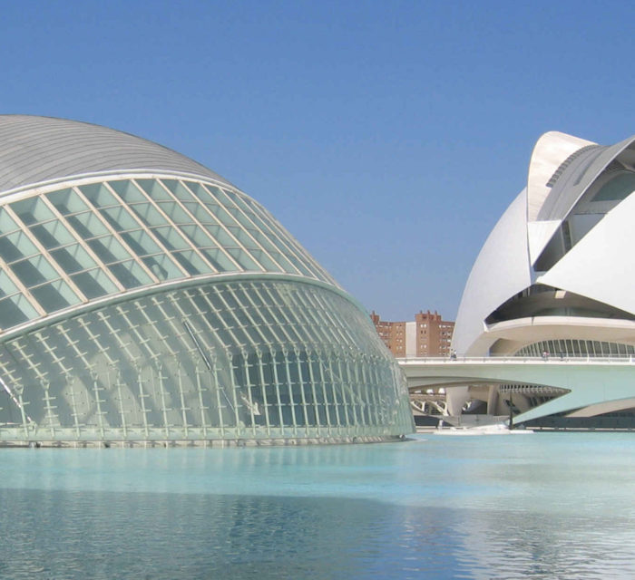 Atracciones en la Ciudad de las Artes y las Ciencias en Sevilla